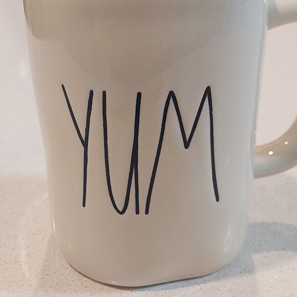 Magenta for Rae Dunn Ivory 16 oz Ceramic Coffee Mug with "YUM" in Black Letters - Picture 2 of 8